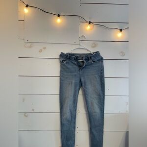 American Eagle Light Wash High Waisted Stretch Jeans